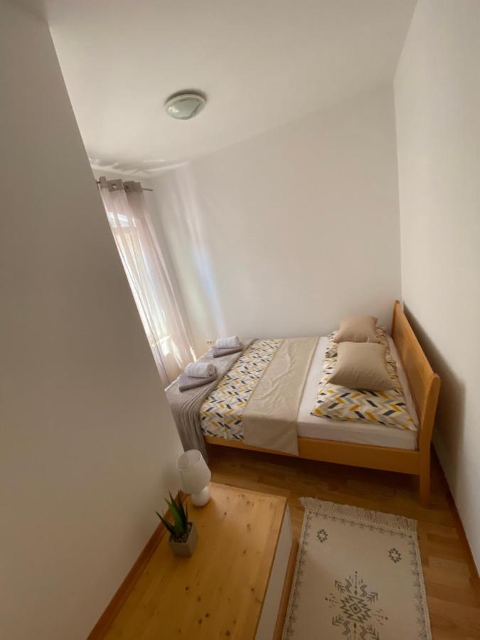Shadi Apartment Koper Exteriör bild