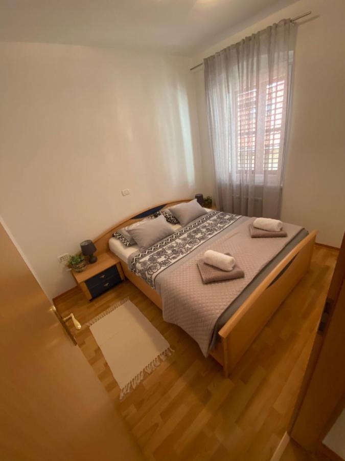 Shadi Apartment Koper Exteriör bild