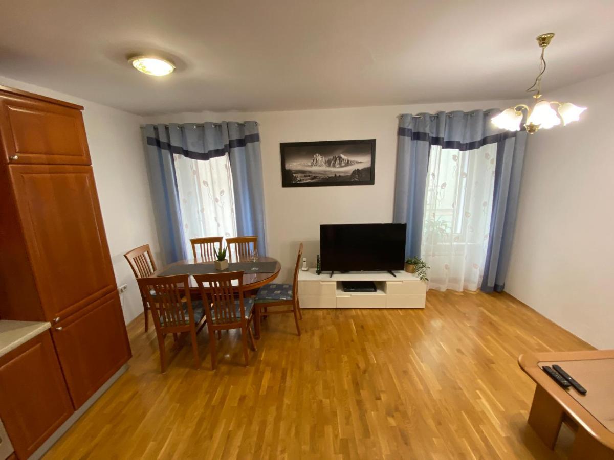 Shadi Apartment Koper Exteriör bild